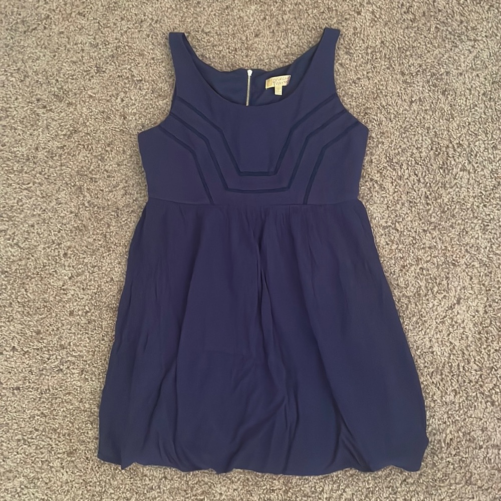 blue dress